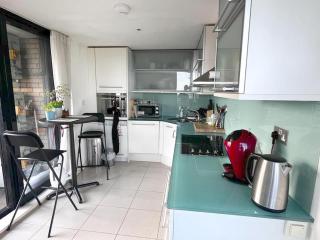Luxury Kensington Apartment with Balcony & AC Bedrooms near Hyde Park - Londra - 6