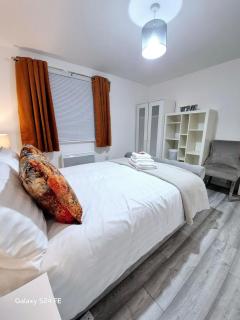 Robinhuts Views Apartments - Londra - 7