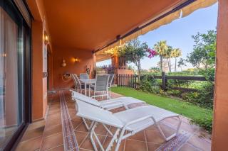 Bougainvillea Retreat, Espacioso Terraza & Parking - Estepona - 5