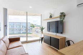 HostWise - Bright Flat with Balcony and Garage - Vila Nova de Gaia - 7