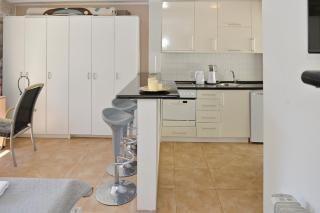 Stone Retreat - 1 min to the Sea - Trstenik - 5