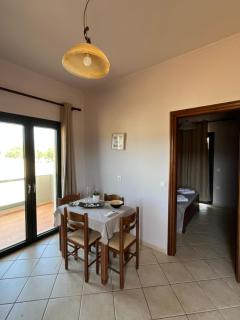 Girogiali Apt 3 - Kamára - 8