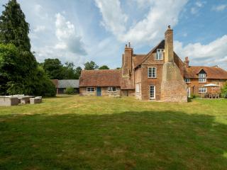 Pass the Keys Chilterns Farm House - West Wycombe Park - 6