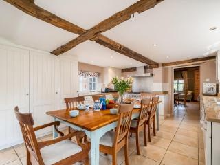 Pass the Keys Chilterns Farm House - West Wycombe Park - - 3