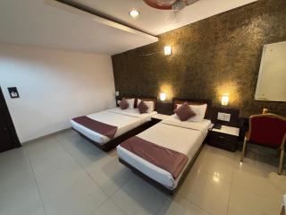 Paradise Hotel and Banquet, Indore - Indore - 0