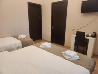 Huaren Hotel - Tbilisi - 9