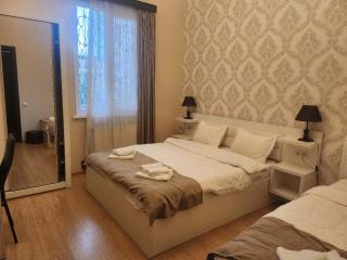 Huaren Hotel - Tbilisi - 4