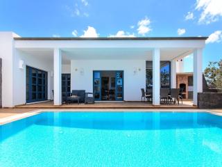Beautiful holiday home in Playa Blanca with pool - Playa Blanca - 8