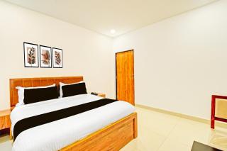 Super Townhouse Oak Suchitra Kompally Road formerly Sun Moon Hotels - Trimulgherry - 3