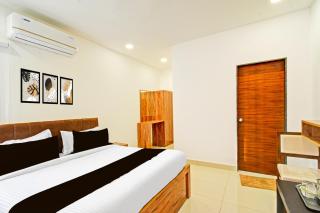 Super Townhouse Oak Suchitra Kompally Road formerly Sun Moon Hotels - Trimulgherry - 1