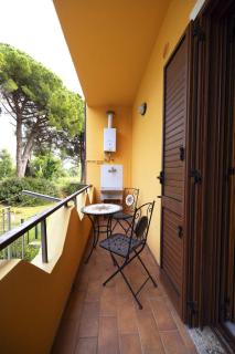 Benny, Family Flat with Garden & BBQ Near Maratea by Kaizen Stays - La Marinella - 1
