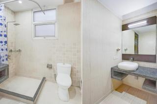 Super Townhouse Sector 51 Noida Near Metro Station - Noida - 4