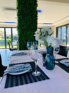 Apex Boutique Hotel - 2