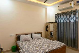Home O Maa Radhika inn - Ayodhya - 0