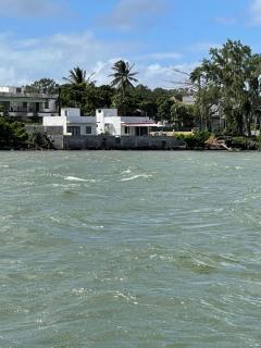 Ashan Luxury Seafront Villa 1 - Grande Rivière Sud Est - 6