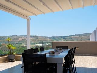 Sunny Country Views Penthouse close to Gnejna Bay - Mġarr - 7