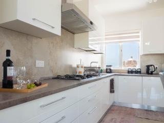 Sunny Country Views Penthouse close to Gnejna Bay - Mġarr - 3