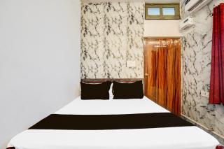 Hotel O Glory Residency Guest House - Varanasi - 4