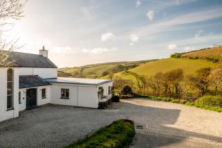 Sleeps 20 - Lakeview Farmhouse - Combe Martin - 9