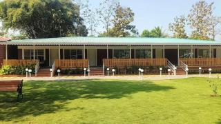 Magnolia Fields - Neral - 2