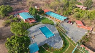 Magnolia Fields - Neral - 1