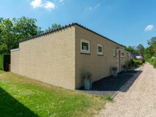 Lovely bunglow with garden - Sint Maartensvlotbrug - 5