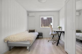 Large house 10 minutes from the city center - 2