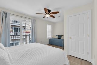 Poolside Getaway on Beach Block! - Seaside Heights - 5