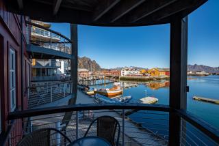 Svolvær Harbour Sea View Apt - 8