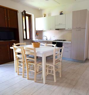 Lydia, Peaceful 2BDR Stay Near Maratea Coast by Kaizen Stays - La Marinella - 4
