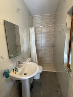 Prishtina Hotel - Saranda - 4