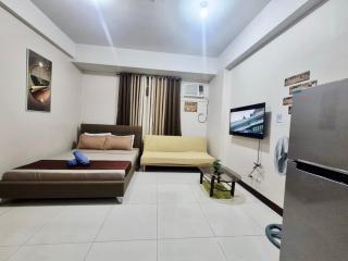 A&G Condotel at 101newport Across NAIA T3 - Manila - 9