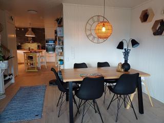 Småhus på Terøya med carport og elbil lader - Ålesund - 3