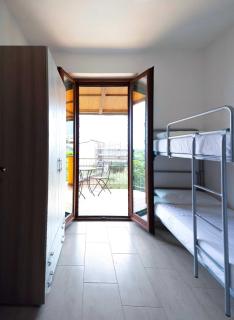 Sunny, Sea View Terrace 2BDR Near Praia a Mare by Kaizen Stays - La Marinella - 7