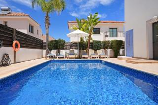 Villa Maya - 4bed with Private Heated Pool - 8