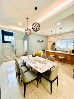 J Villa Langkawi with pool for 16 pax - - 8