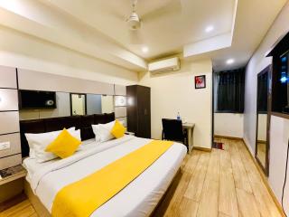 Majesta Stay at Hotel Royal Saffron - Kirti Nagar - 1