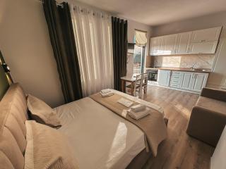 Relaxx Apartment & Hotel - Tirana - 4
