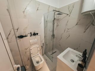 Relaxx Apartment & Hotel - Tirana - 3