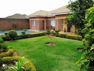 Nathanael's Place - Chibotero - 0