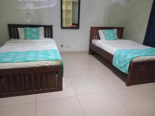 Nathanael's Place - 5