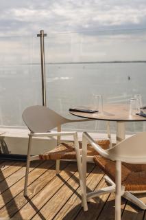 Beach Hotel - Le Grand Chalet - 2
