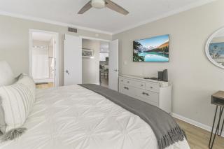 Isla del Sol Condos for Rent - Sint-Petersburg - 4
