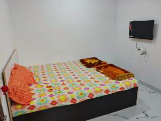 Hotel Yatri Lodge - Shirpur - 3