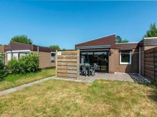 Bungalow in Callantsoog near Sandy Beach - 3