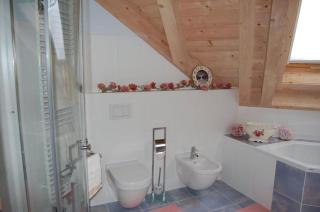 Liebevoll Eingerichtete Ferienwohnung Mit Balkon - Schönwald - 3