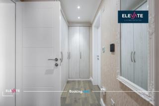 Exclusive Offers I 5 Bedroom House I Free Parking I Sleeps 10 I Elevate Living Estates Short Lets & Serviced Apartments - - 4