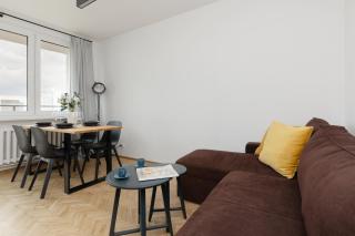 Family Apartment near Old Town by Noclegi Renters - 1