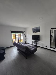 Pipe's House - - 6