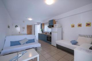 Ferienwohnung Zesa Mit Balkon Und Meerblick - Kiveri - 8